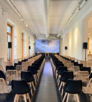 0ef0bd099f0c8bf650a195a10a64796b.venue-pic-presents-1